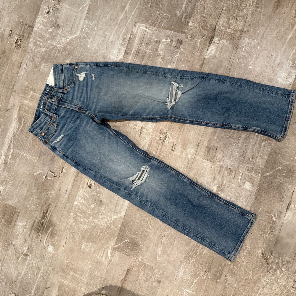 American Eagle Outfitters Women's Blue Distressed Boyfriend Jeans